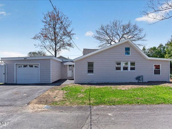 5 Marquette Avenue, Latham, NY 12110