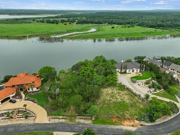 343 Harbor DR , Spicewood, TX 78669