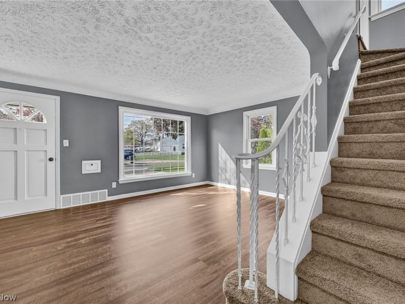 612 North Street, Brooklyn Heights, OH 44131 Photo 11