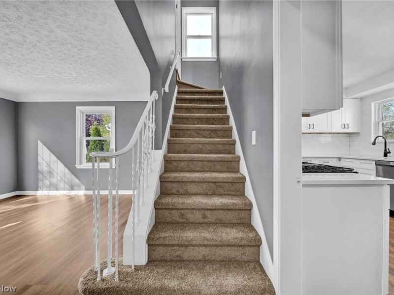 612 North Street, Brooklyn Heights, OH 44131 Photo 27