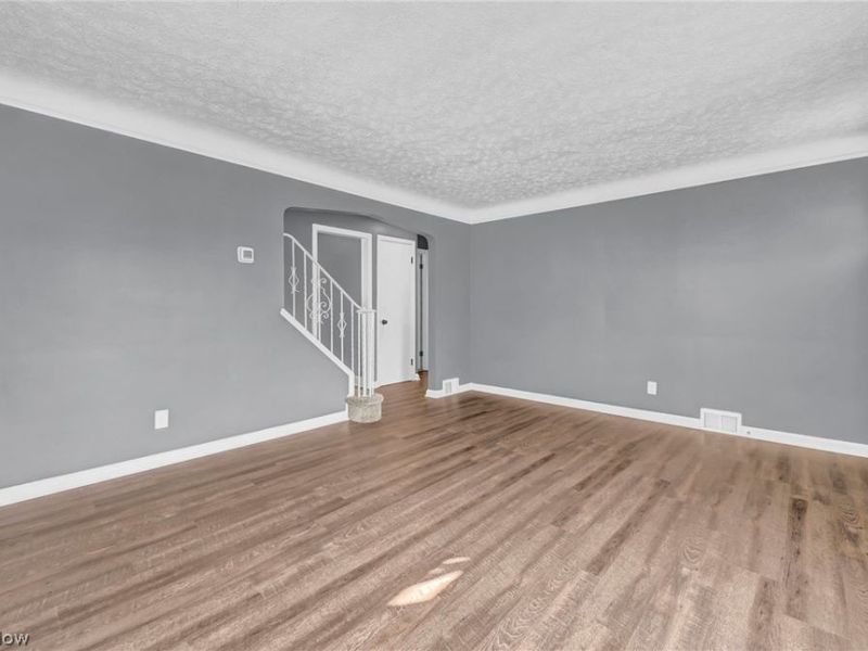 612 North Street, Brooklyn Heights, OH 44131 Photo 8