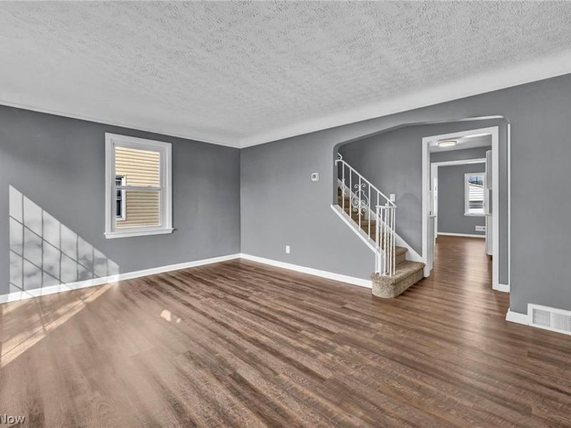 612 North Street, Brooklyn Heights, OH 44131 Photo 9