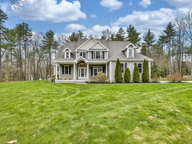 45 Wildwood Drive, Brookline, NH 03033
