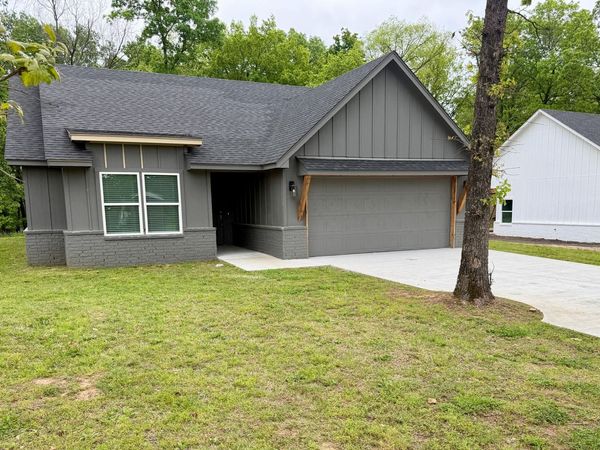 1623 Rockwood Drive , Grove, OK 74344