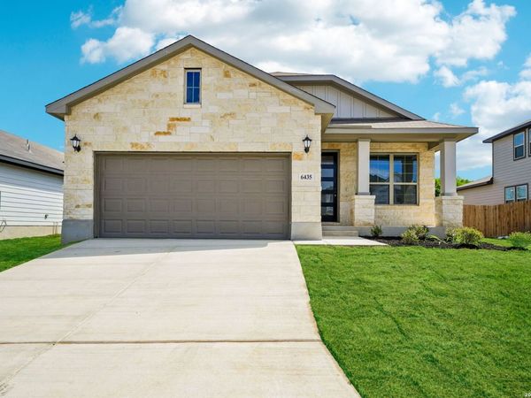 6435 Prince Howard, San Antonio, TX 78239