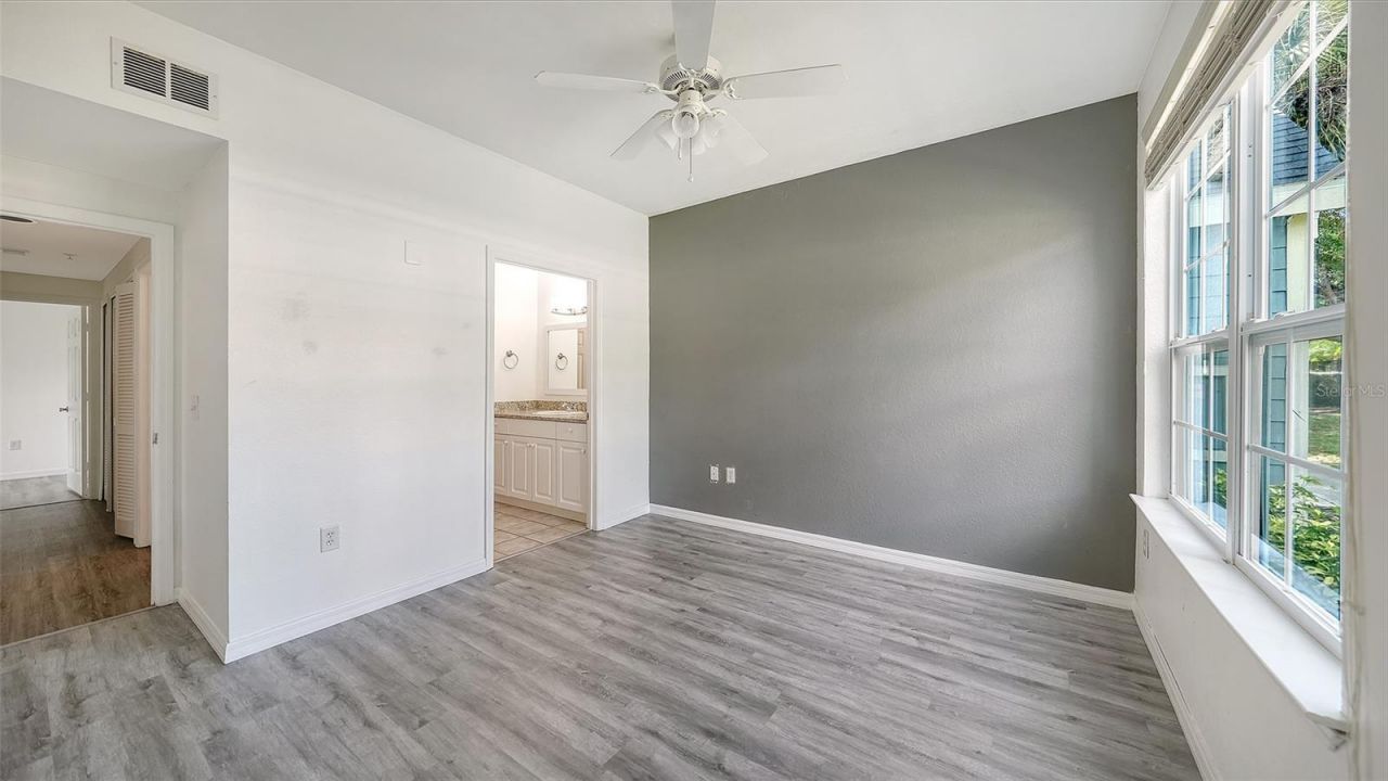 5501 Rosehill Road, Unit 105, Sarasota, FL 34233 Photo