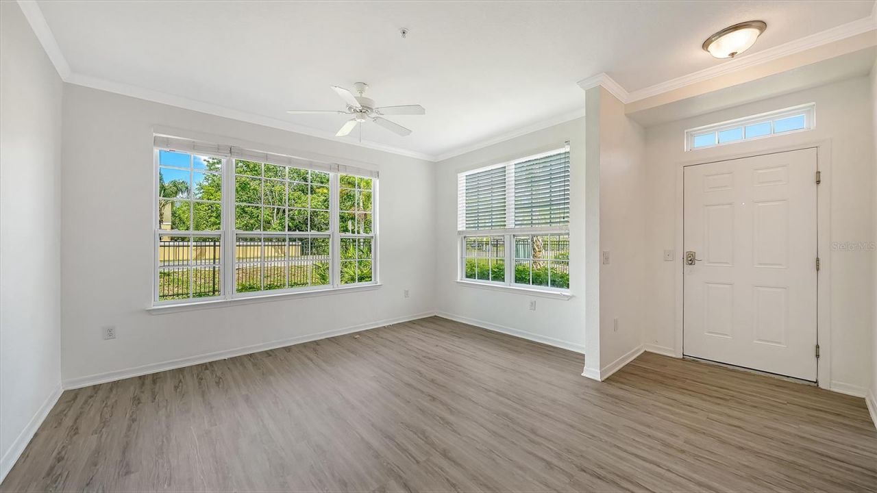 5501 Rosehill Road, Unit 105, Sarasota, FL 34233 Photo