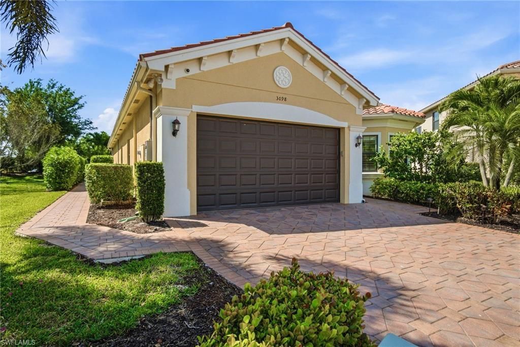 3098 Hudson Ter, Naples, FL 34119 Photo