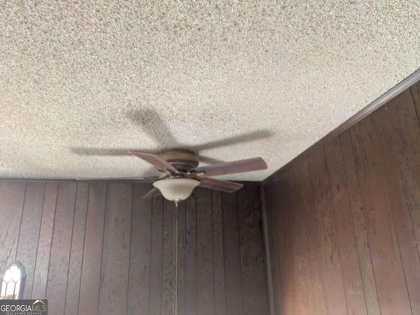 820 Vintonwoods Drive, Forest Park, GA 30297