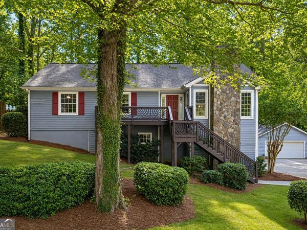 4520 Forest Green Drive, Sugar Hill, GA 30518