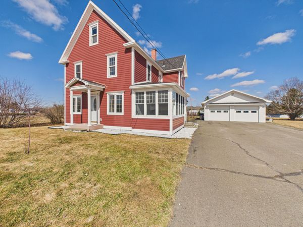 246 Main Street , Van Buren, ME 04785