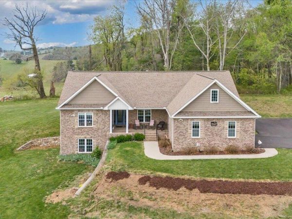 5551 Floyd HWY N, Floyd, VA 24091