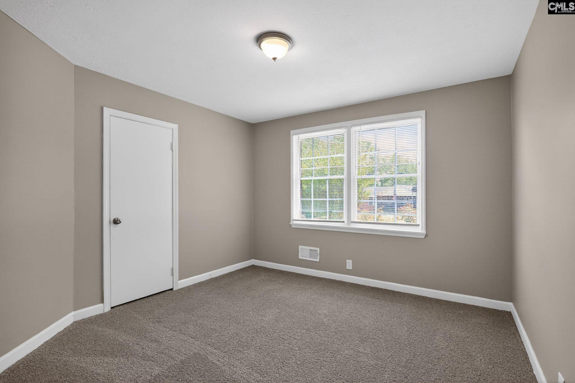 101 Sharon Drive Photo 10
