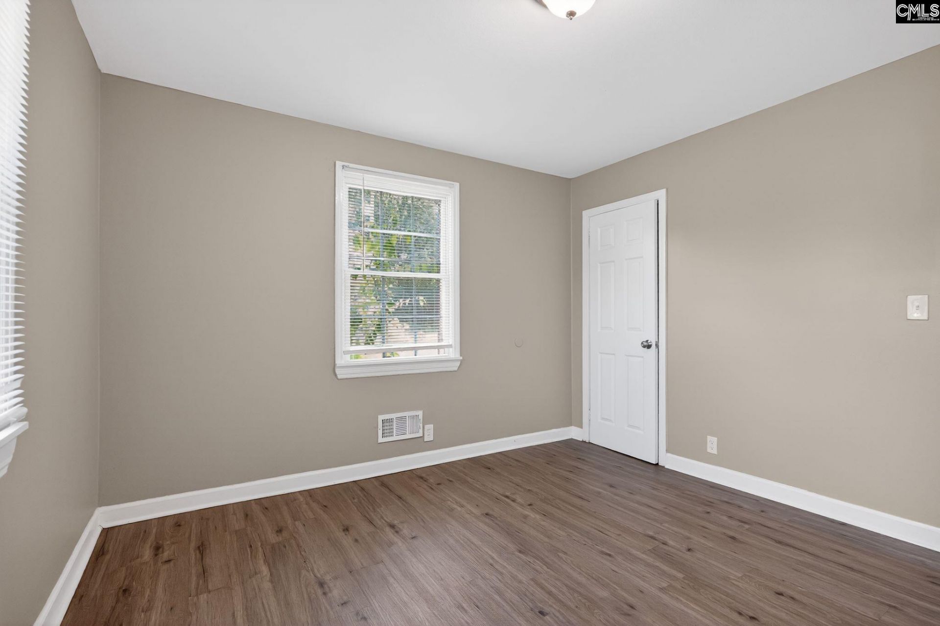 101 Sharon Drive Photo 12