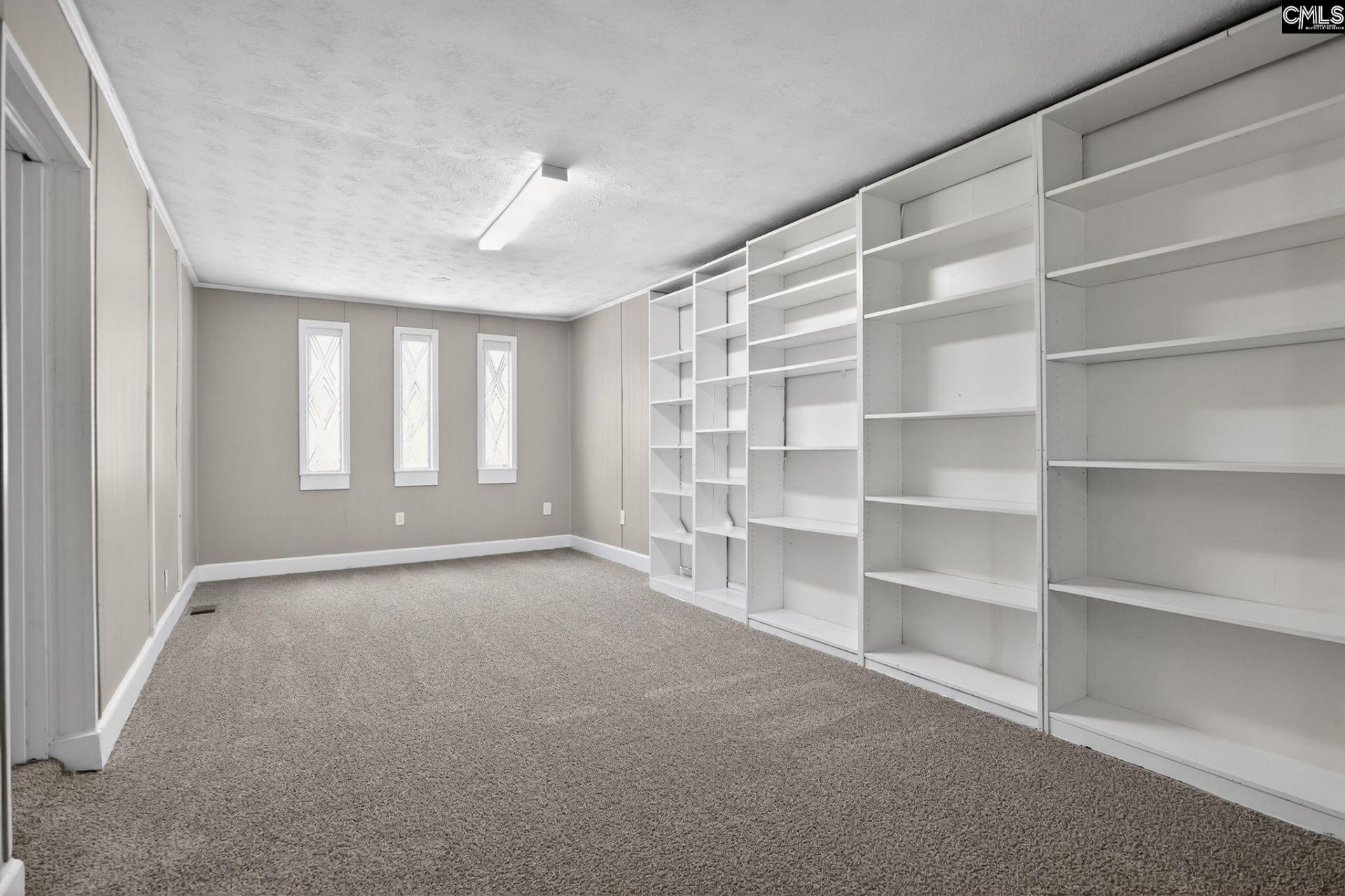 101 Sharon Drive Photo 15