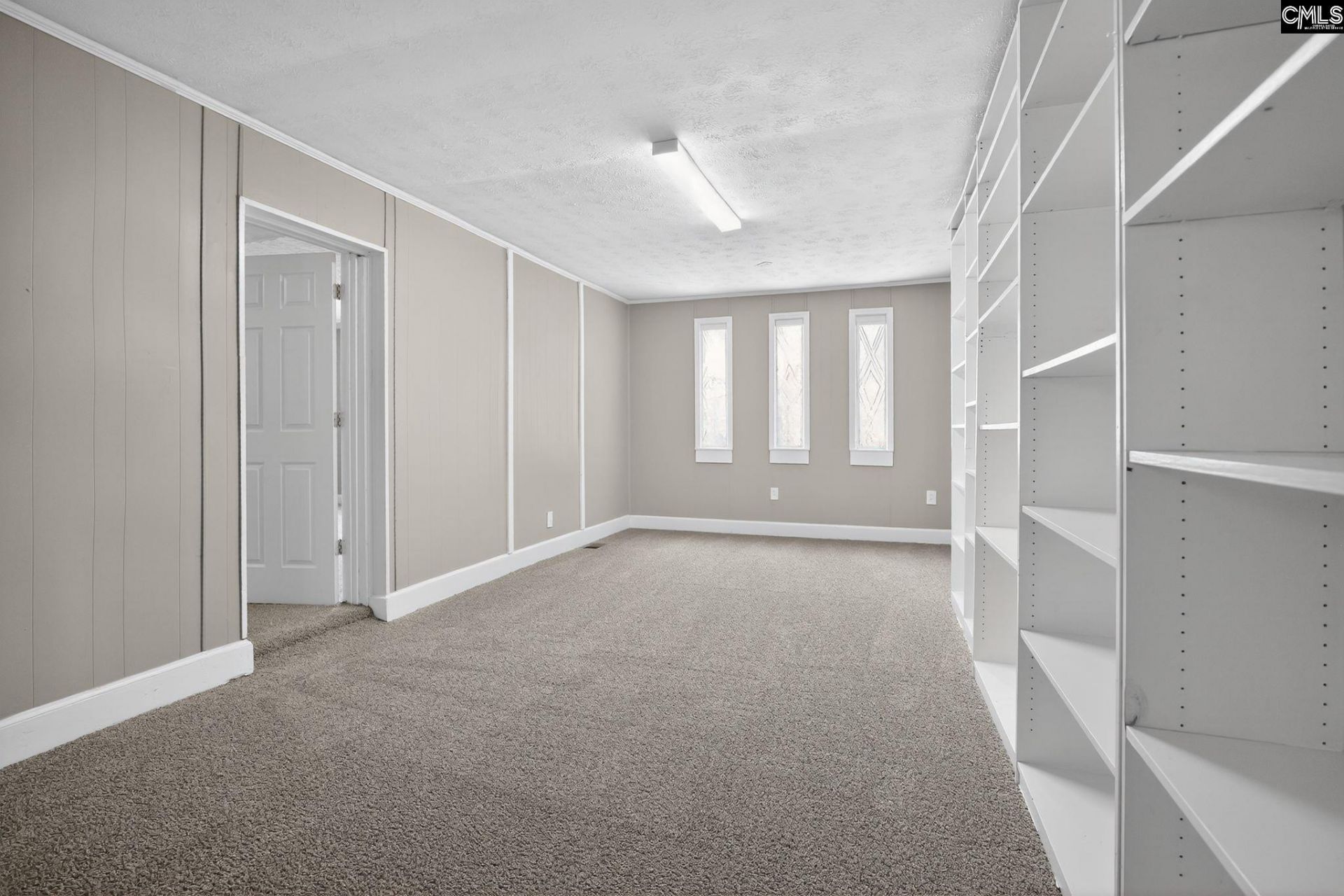 101 Sharon Drive Photo 17
