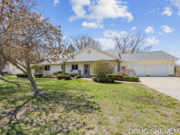 3455 Valley View Drive, Muskegon, MI 49444