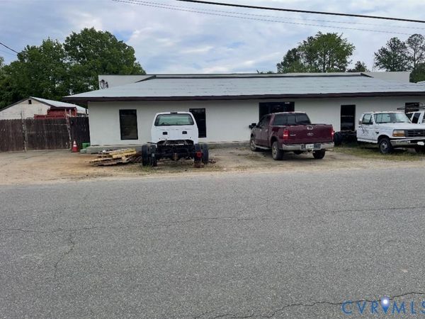 8607 Oakview Avenue , Richmond, VA 23228