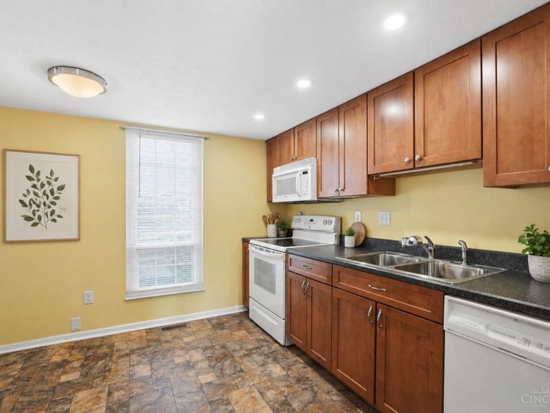 10850 Ponds Lane, Unit 6, Sycamore Township, OH 45242 Photo 11