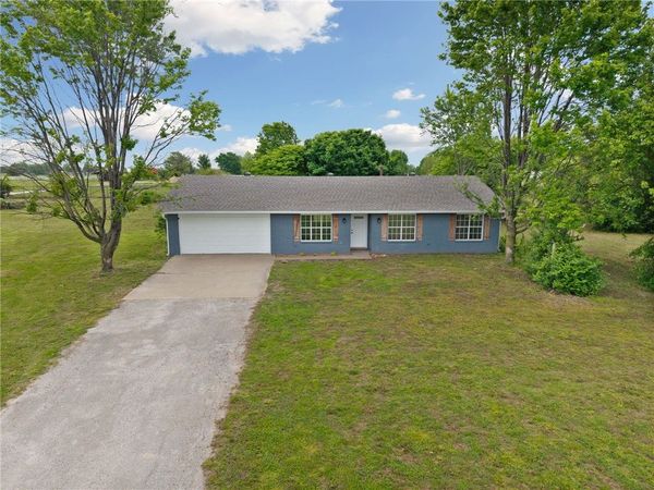 18576 Columbine Road, Fayetteville, AR 72704