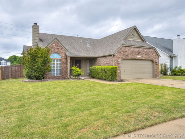 11334 S 106th East Avenue , Bixby, OK 74008