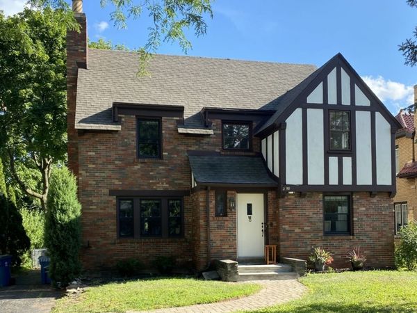 290 W Elm Park Avenue , Elmhurst, IL 60126