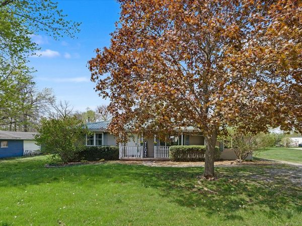 628 Courtland Street , Saybrook, IL 61770