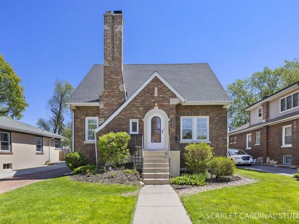 153 S Lombard Avenue, Lombard, IL 60148