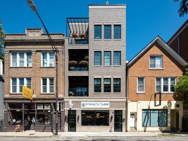 2136 W Belmont Avenue , Unit 1, Chicago, IL 60618