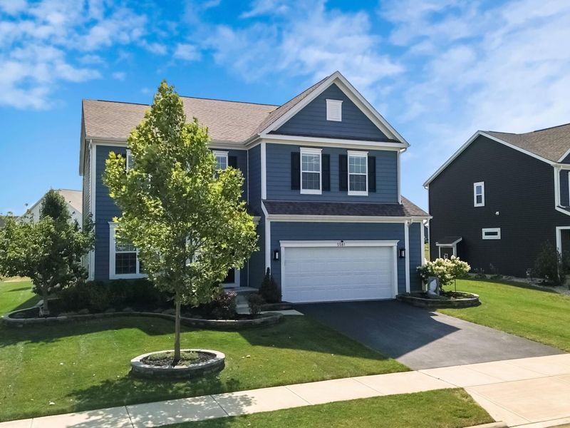 5581 Meadowhaven Drive, Powell, OH 43065 Photo 3