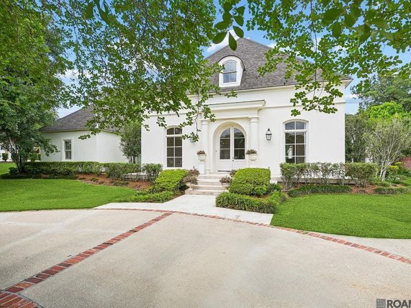 19420 N Muirfield Cir, Saint George, LA 70810