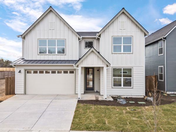 4383 SW Rhyolite Place, Unit 22, Redmond, OR 97756