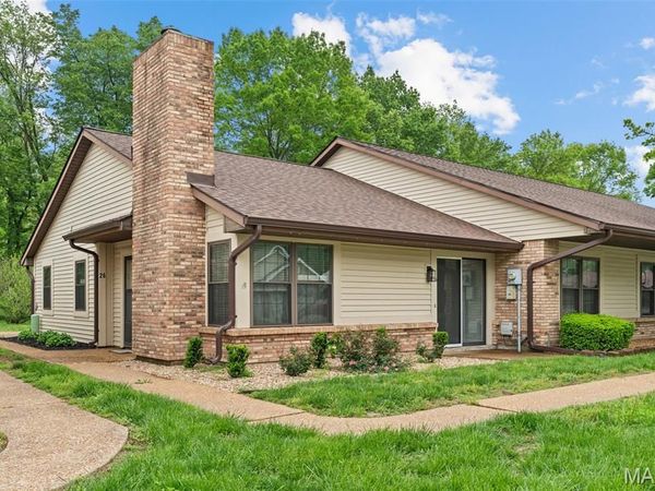 26 Rabbit Trail Drive, Washington, MO 63090