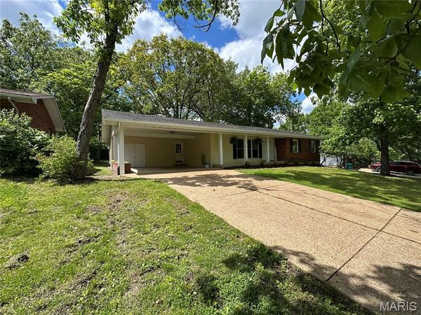 215 Circle Drive, Owensville, MO 65066