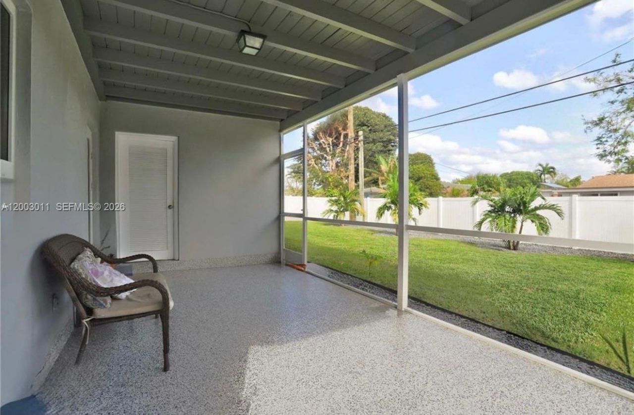 2550 N Dixie Hwy , Unit 2570, Boca Raton, FL 33431 Photo