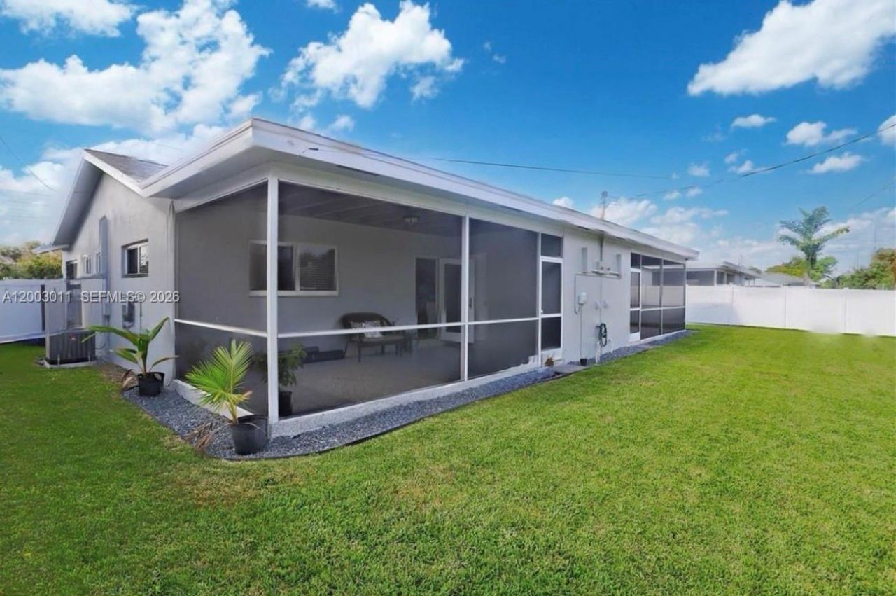 2550 N Dixie Hwy , Unit 2570, Boca Raton, FL 33431 Photo