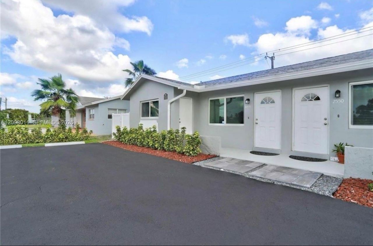 2550 N Dixie Hwy , Unit 2570, Boca Raton, FL 33431 Photo