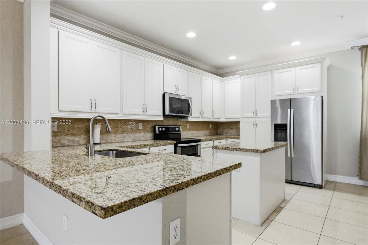 11348 SW 14th St, Pembroke Pines, FL 33025 Photo