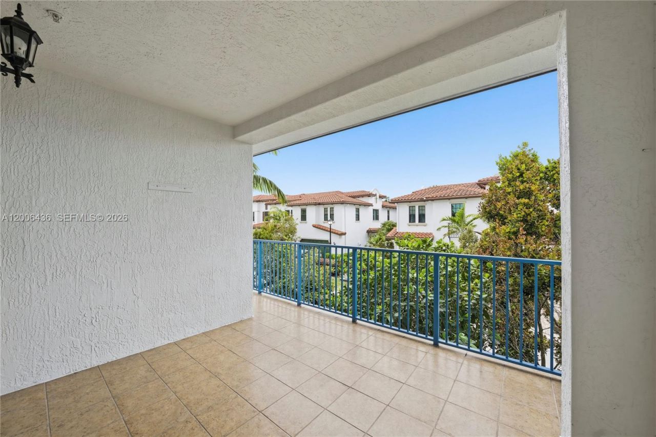 11348 SW 14th St, Pembroke Pines, FL 33025 Photo