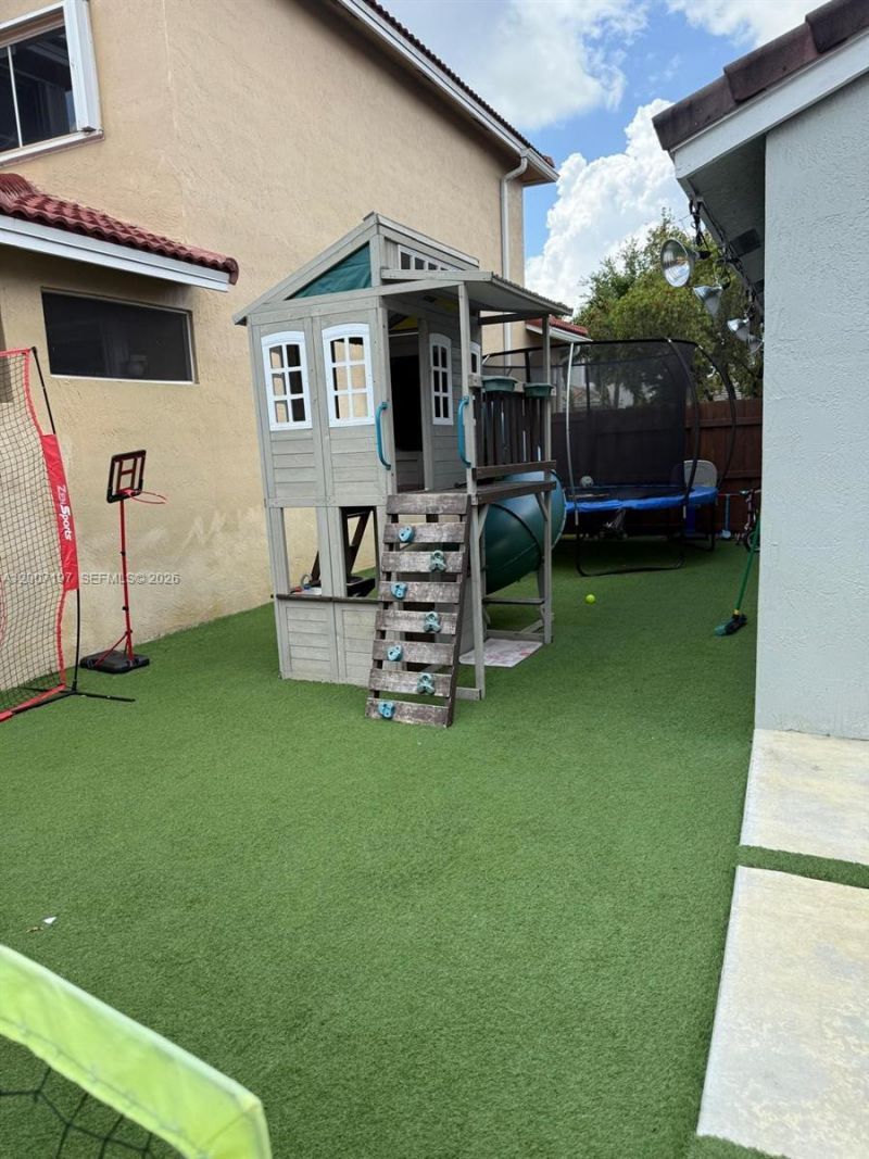 16263 NW 19th St, Pembroke Pines, FL 33028 Photo