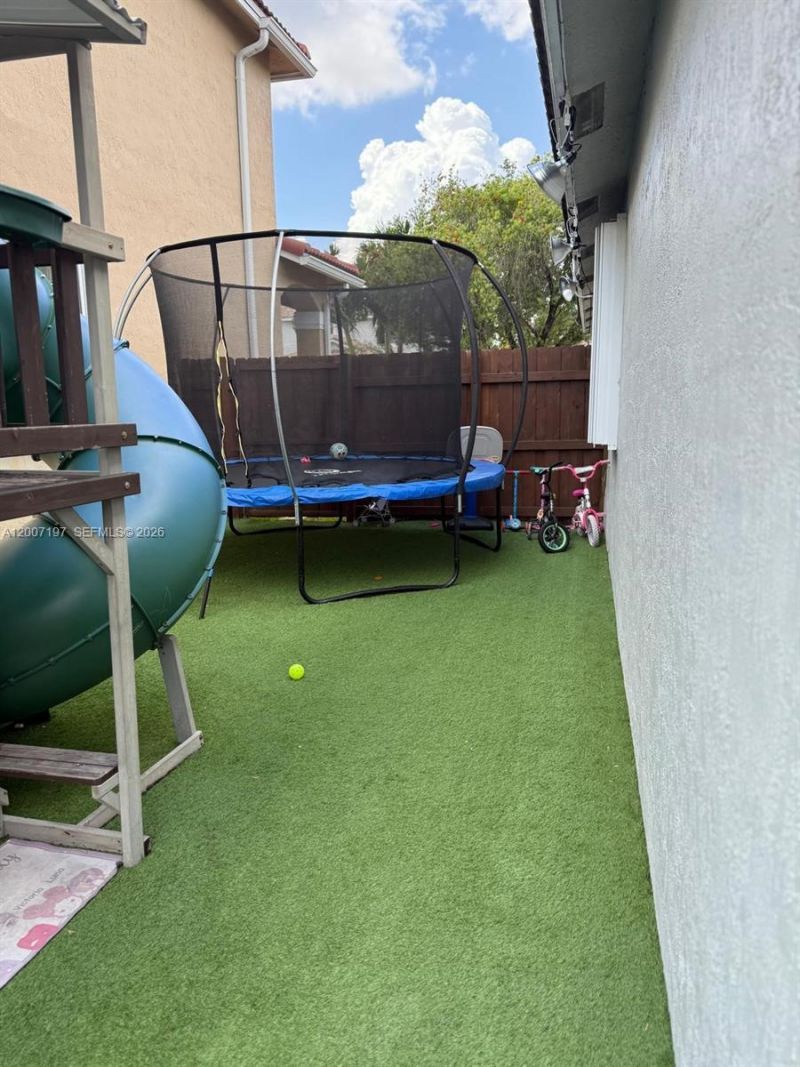 16263 NW 19th St, Pembroke Pines, FL 33028 Photo