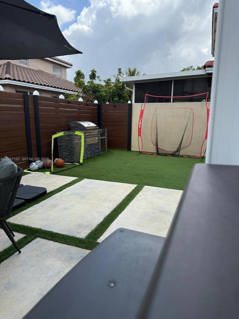 16263 NW 19th St, Pembroke Pines, FL 33028 Photo