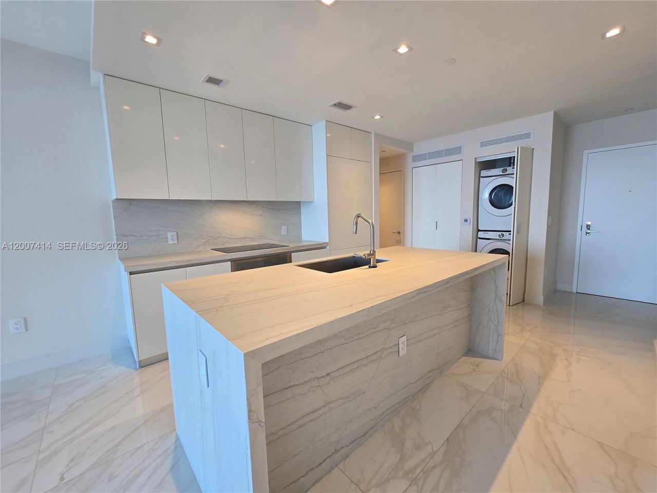 700 NE 24 St, Unit 3104, Miami, FL 33137 Photo