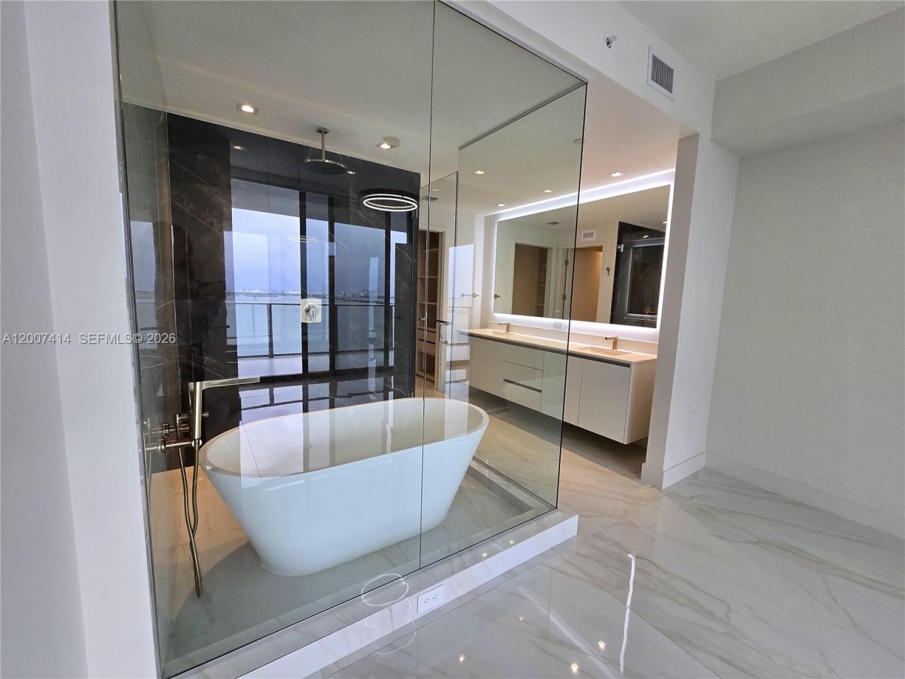700 NE 24 St, Unit 3104, Miami, FL 33137 Photo