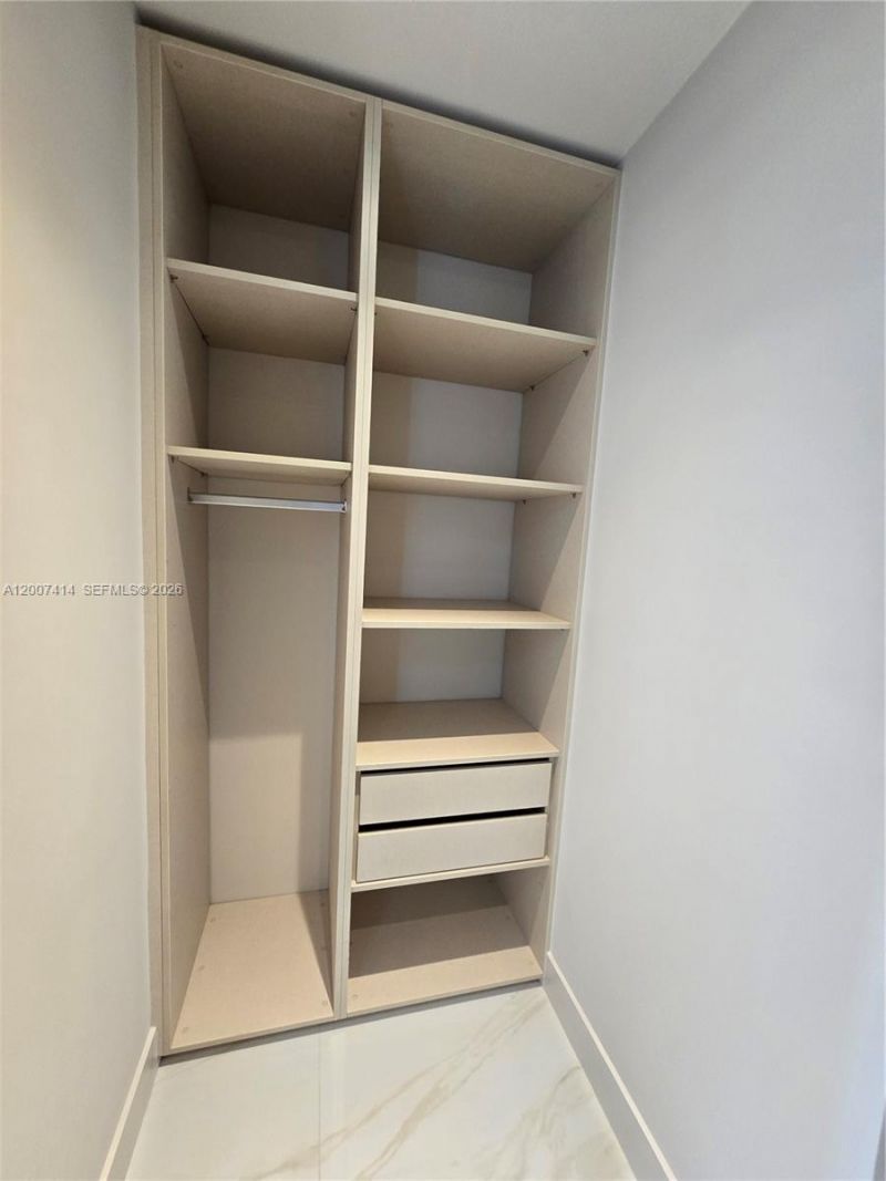 700 NE 24 St, Unit 3104, Miami, FL 33137 Photo