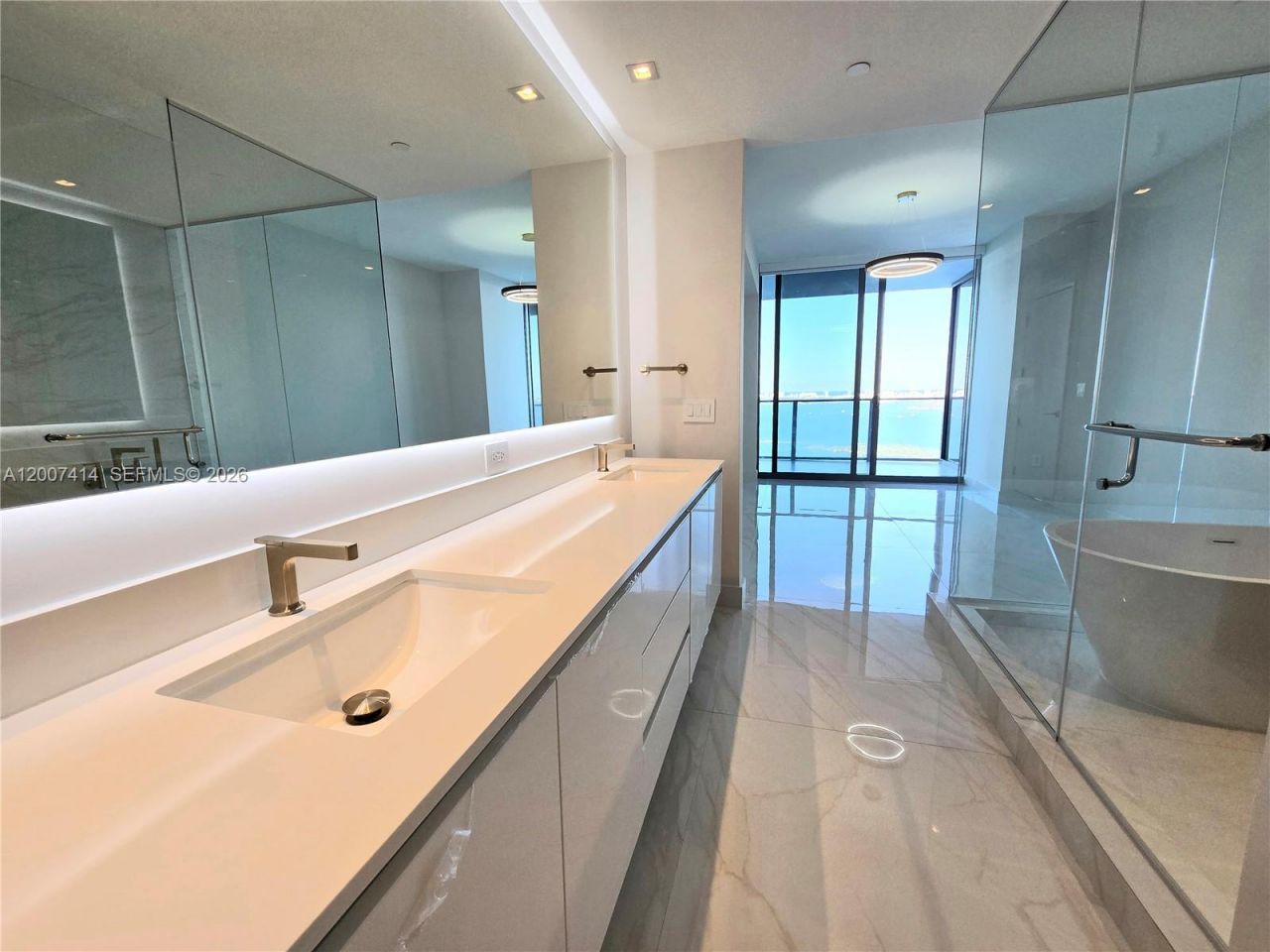 700 NE 24 St, Unit 3104, Miami, FL 33137 Photo