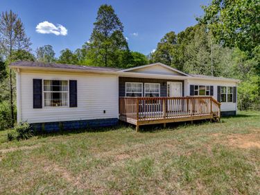 102 Slow Water Ct, Sandy Level, VA 24161