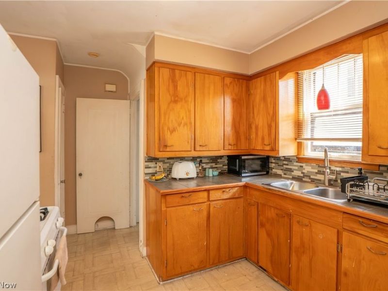 1002 29th Street NE, Canton, OH 44714 Photo 11