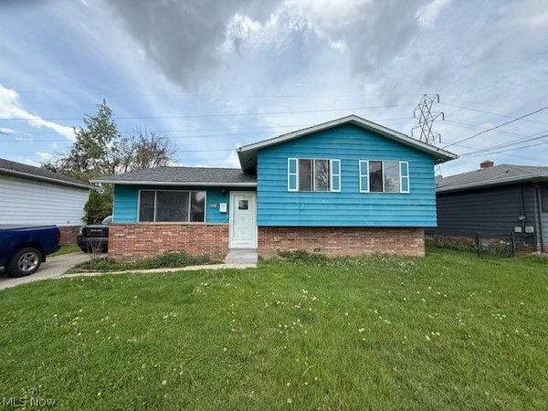 6446 Wolf Road , Brook Park, OH 44142