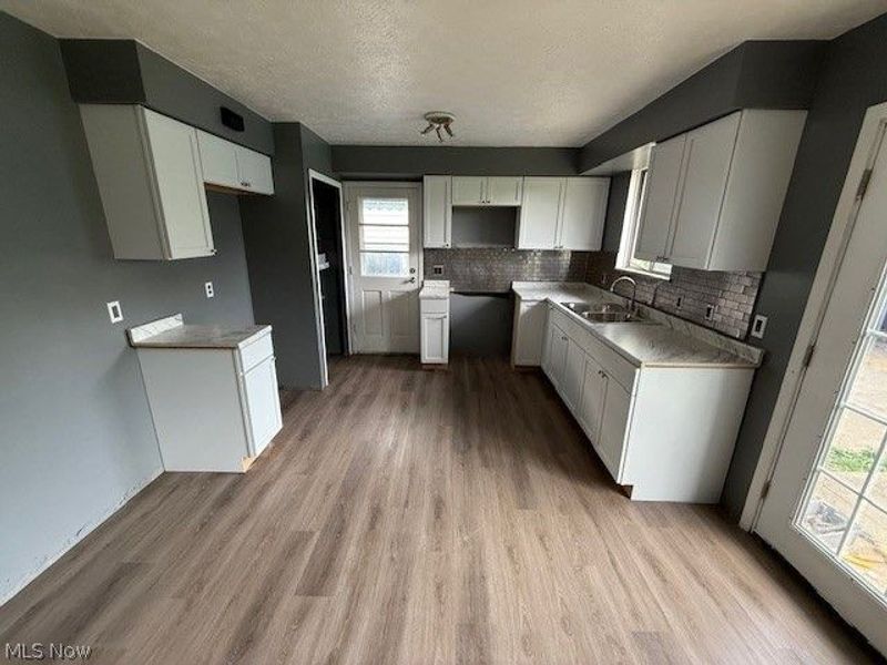 6446 Wolf Road, Brook Park, OH 44142 Photo 4